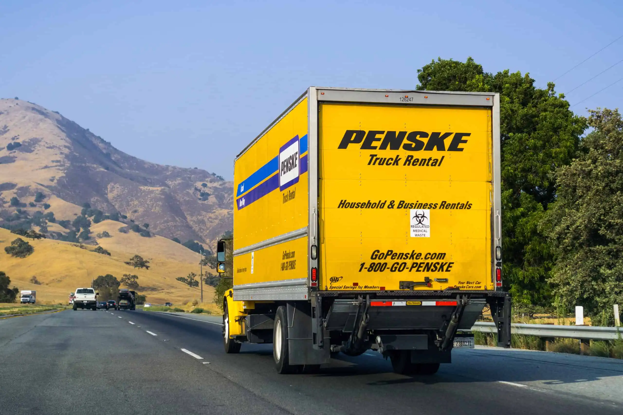penske truck long distance move